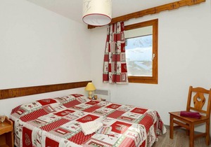 Wifi, 50m from ski slopes, balcony, tv, ski locker, 30m², Val Thorens