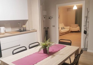 Gloria apartment + free parking. Beach 150 meters away