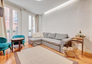 Heart of Pamplona Apartments IV by clabao