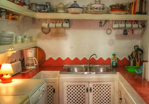 Historic Townhouse in Carabeo Street with Sunny Terrace 4 Bedrooms 2 Bathrooms