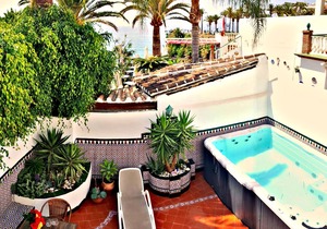 Historic Villa Carabeo with Private Heated Pool and Seaview in Old Town Center