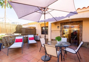 Homerez - Nice bungalow 1 km away from the beach for 5 ppl. with shared pool