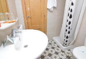 Hotel Queens - Adults Only
