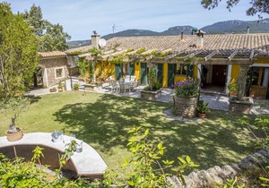 Ideal villa (allows events) in Esporles