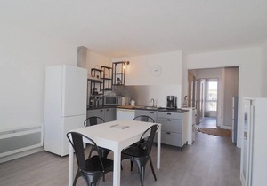Large T3 in city center with WIFI, private parking
