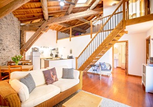 Lavande - Luxury accommodation with heated pool & A/C in former vigneron estate