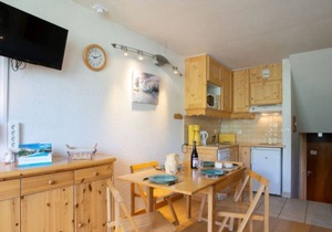 LES MENUIRES 4pers. slopes at 10m-Wifi-TV-Balcony/No smoking-FINAL CLEANING INCLUDED