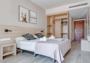 Limehome Barcelona Carrer de Besalú 82