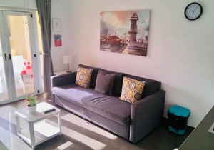 Lovely apartment, great location!