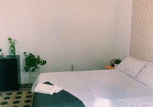 Maria Magdalena - Room 8
