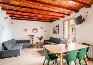 Modern 4 bedroom for 10 guests by Paseo de Gracia