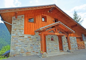 Modern Chalet in Champagny-en-Vanoise near Ski Area