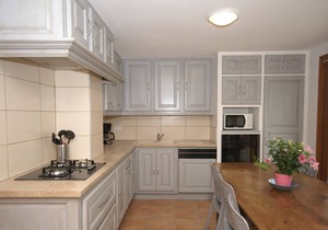 Quaint Holiday Home in Les Vans with Swimming Pool