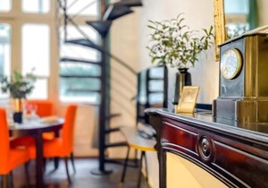 RétroMirabeau "Le Jacobin" - 75m2 - TERRASSE EXTERIEURE PATIO- 2 à 4 pers - CALME - COURS MIRABEAU HALLES GARE - EMPLACEMENT TOP - Chèques Vacances CONNECT