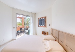 Romen 2.4 PENTHOUSE SEA VIEW & JACUZZI 3B in Arona