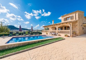 Solluna - Four Bedroom Villa, Sleeps 6