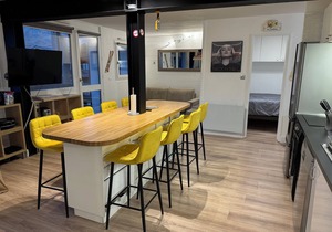 South facing, ski in ski out, apartment for 6 to 8 people