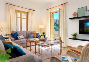 Spacious Apartment with Alcazaba views. Zegri