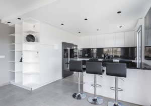 Spacious T4 with parking in the heart of Port Marianne
