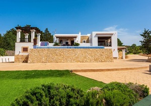 Special offer: Villa Almond with sea view