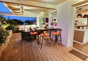 Superb Standing Apartment Sea View 5 mn walk from the Pointe Rouge beach