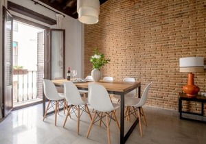 Triana Boutique Apartments by Hommyhome