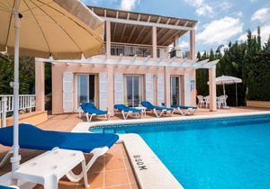 V229 | Villa Romani in Torre Soli Nou