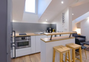 Very calm, light and charming flat, just 5 min walk from Part Dieu station