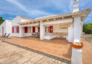Villa with pool and air conditioning in Cap d´en Font, close to the sea, Menorca