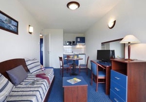 Wifi, 100m from resort center, fitness, terrace, balcony, tv, ski locker, 50m², Pyrénées 2000