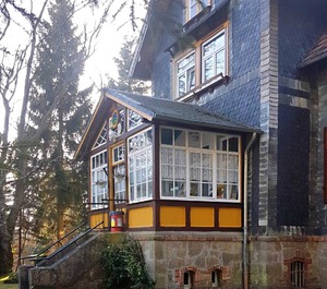 Zur 