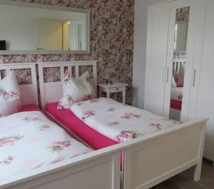 Holiday Wilhelmshaven Persons Bedrooms 