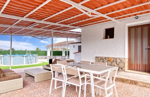 Macastre Apartment | 100 m² Apartment ∙ 1 bedroom ∙ 3 guests