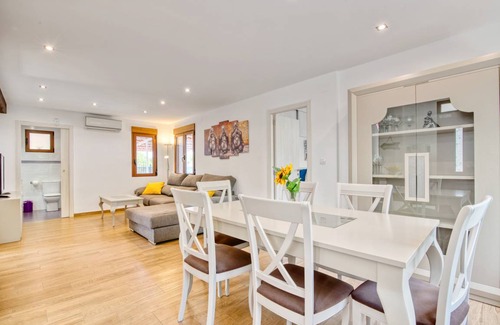 Macastre Apartment | 100 m² Apartment ∙ 1 bedroom ∙ 3 guests