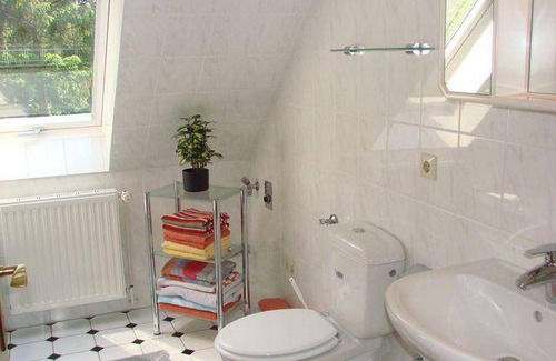 Hechthausen Apartment | 100 m² Apartment ∙ 3 bedrooms ∙ 6 guests