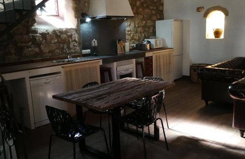 Medinaceli Apartment | 100 m² Apartment ∙ 2 bedrooms ∙ 4 guests
