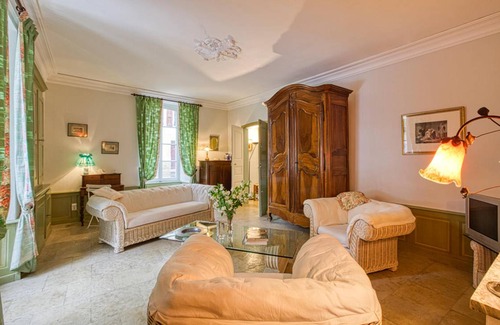 Saint-Jean-du-Bruel Apartment | 100 m² Apartment ∙ 1 bedroom ∙ 2 guests