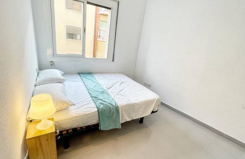Sants-Badal Resort | 100 m² Private room ∙ 1 bedroom ∙ 2 guests