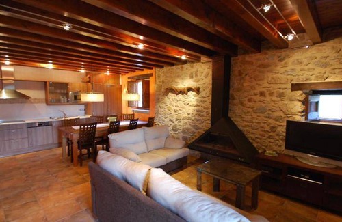 Ribes De Freser Apartment | 100 m² Serviced apartment ∙ 4 bedrooms ∙ 127 guests