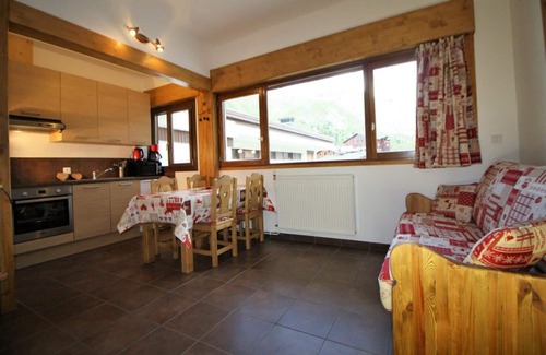 Les Almes Apartment | 100m from ski slopes, Ground floor, tv, ski locker, 40m², Tignes