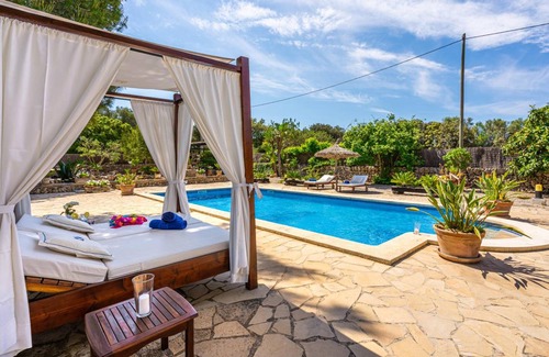 Llubi House | 110 m² Finca ∙ 2 bedrooms ∙ 4 guests