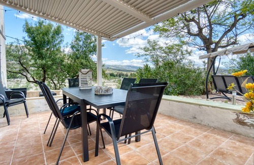 Jijona House | 110 m² House ∙ 3 bedrooms ∙ 6 guests