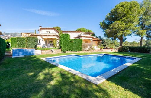 Bonmont Terres Noves House | 115 m² House ∙ 3 bedrooms ∙ 6 guests