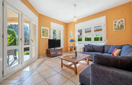 Bonmont Terres Noves House | 115 m² House ∙ 3 bedrooms ∙ 6 guests