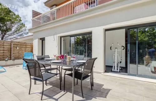 Morieres-les-Avignon Villa | 115 m² Villa ∙ 3 bedrooms ∙ 5 guests