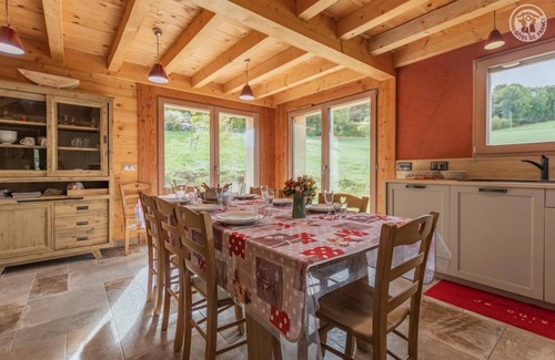 Montagnole House | 117 m² Gîte ∙ 3 bedrooms ∙ 8 guests