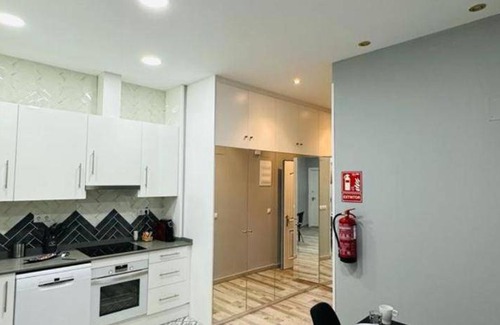 Torrejon de Ardoz Bed & Breakfast | 12 m² Bed and breakfast ∙ 2 guests