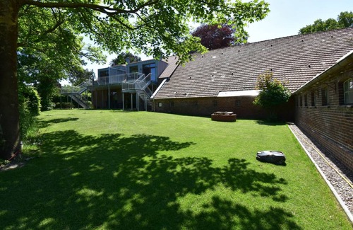 Schortens Apartment | 120 m² Apartment ∙ 3 bedrooms ∙ 8 guests