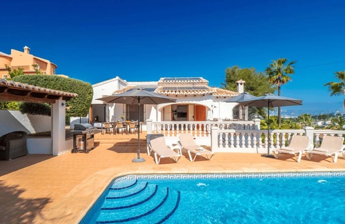 El Tosalet Villa | 120 m² Villa ∙ 3 bedrooms ∙ 6 guests