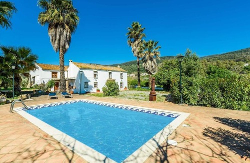 El Colmenar House | 140 m² House ∙ 3 bedrooms ∙ 8 guests